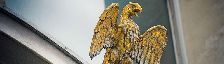 Eagle sculpture on the wall of Manchester Crown Court