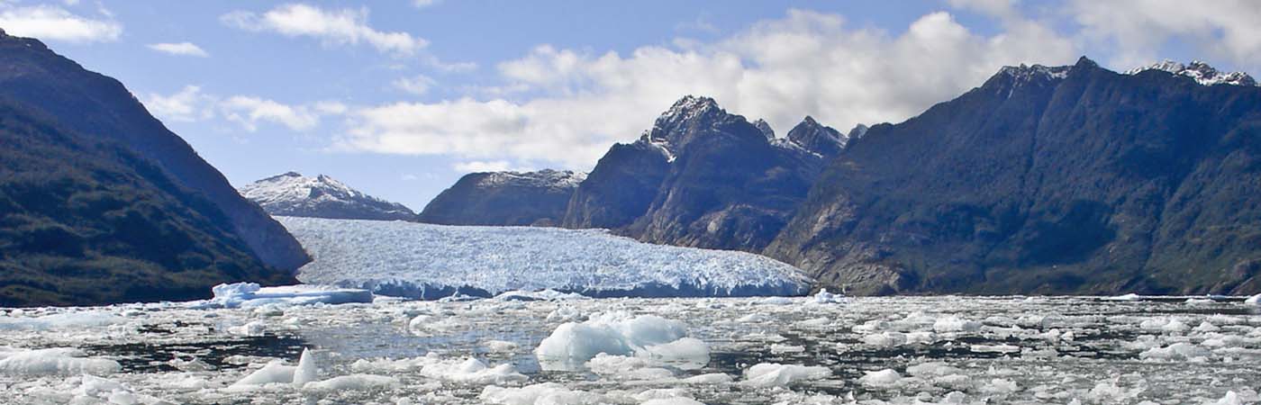 An image of a glacier