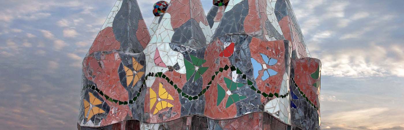 Gaudi moasic chimney pot